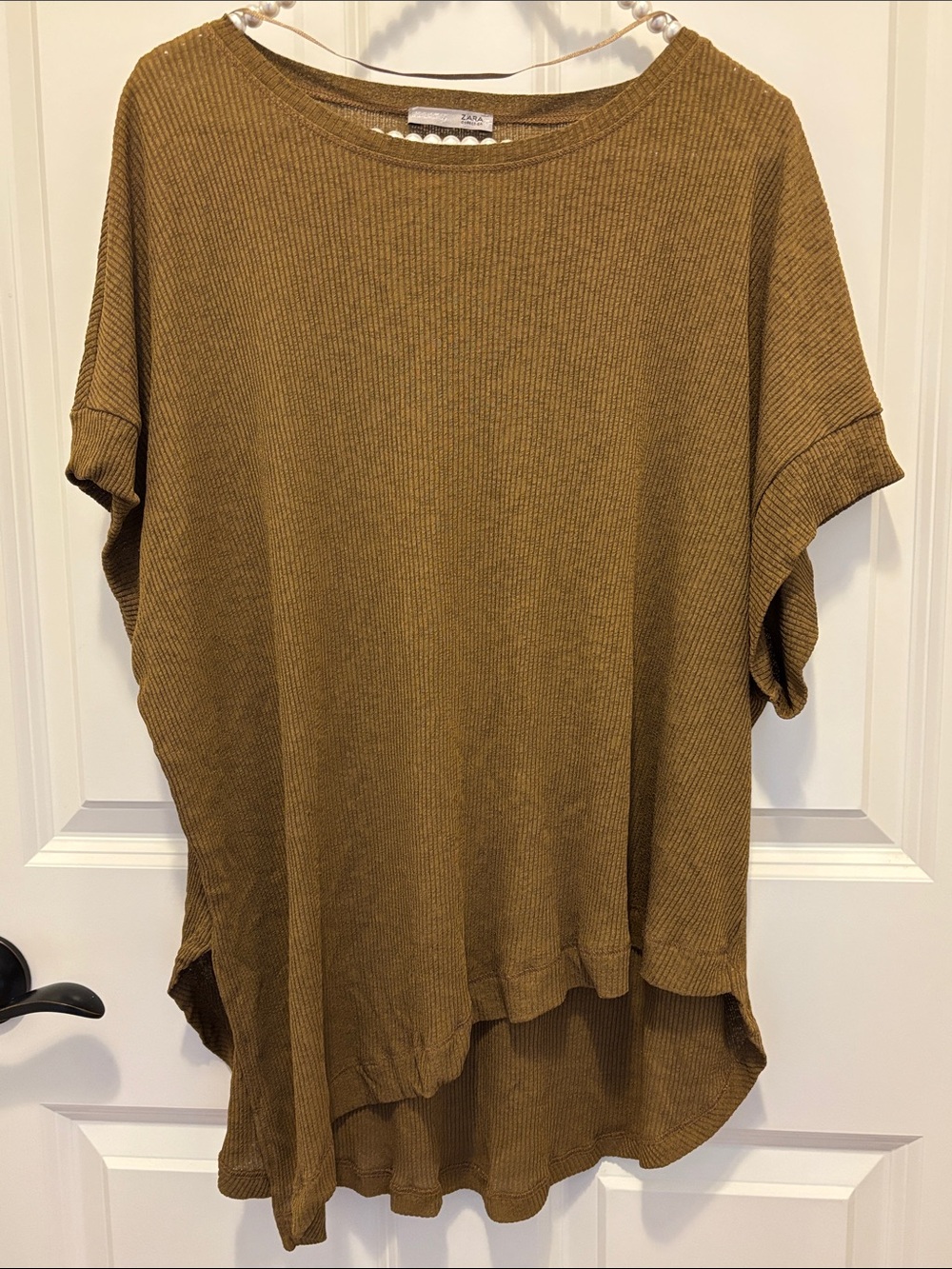 Zara. Ribbed Short Sleeve Top in Mustard Brown 🤎 Sz 8